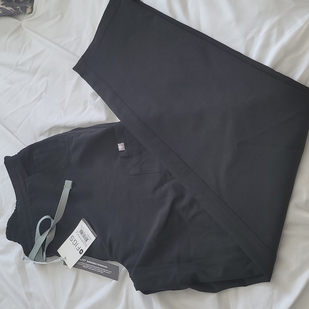 BRAND NEW figs eco yola skinny pants